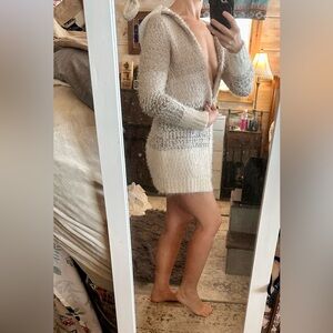 SIZE SMALL Almost Famous Tan and Cream Knit Cardigan sweater white brown chunky